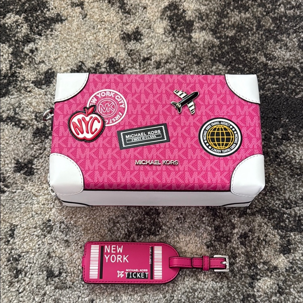 Michael Kors Pink and White Key Card Holder